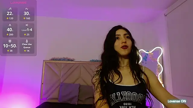 Snapshot of Ixchel_tay chatting on October 13, 2025, 3:19 am Ixchel tay online show from October 13, 2025, 3:19 am