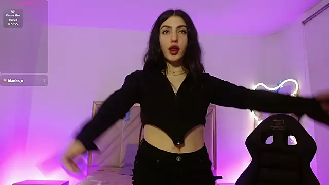 Snapshot of Ixchel_tay chatting on October 22, 2025, 4:01 am Ixchel tay online show from October 22, 2025, 4:01 am