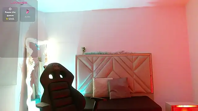 Snapshot of Ixchel_tay chatting on November 14, 2025, 3:43 am Ixchel tay online show from November 14, 2025, 3:43 am