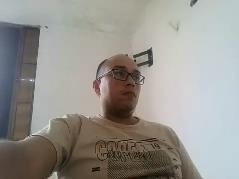 Calvitoxsex69 online show from September 29, 2025, 8:14 pm