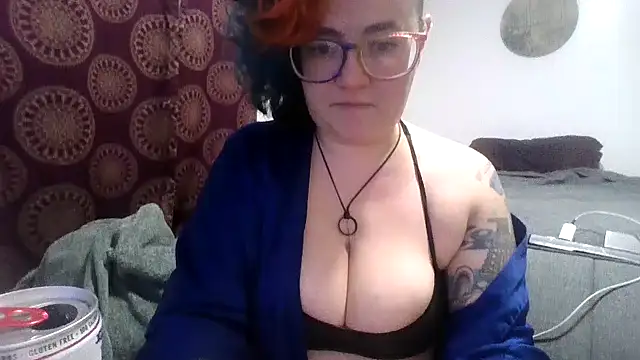 Snapshot of daniak90 chatting on November 6, 2025, 5:22 am daniak90 online show from November 6, 2025, 5:22 am