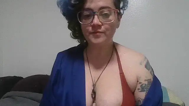 Snapshot of daniak90 chatting on October 21, 2025, 6:02 am daniak90 online show from October 21, 2025, 6:02 am