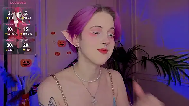 luna son online show from October 30, 2025, 9:33 pm