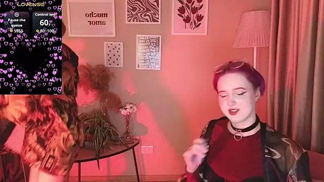 luna son online show from October 3, 2025, 10:00 pm