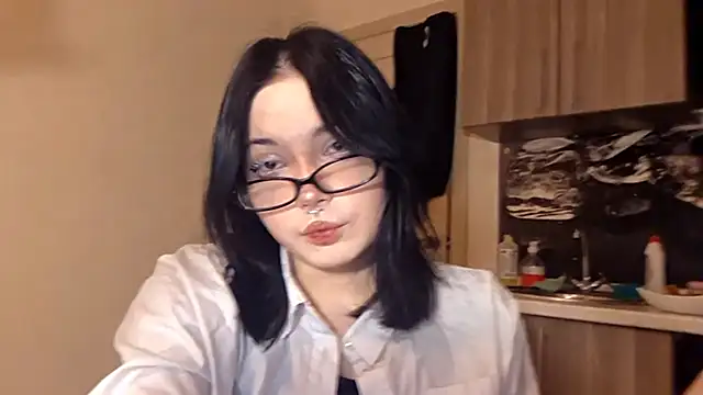 Snapshot of Beeping_Creature chatting on February 14, 2026, 5:24 pm Beeping Creature online show from February 14, 2026, 5:24 pm