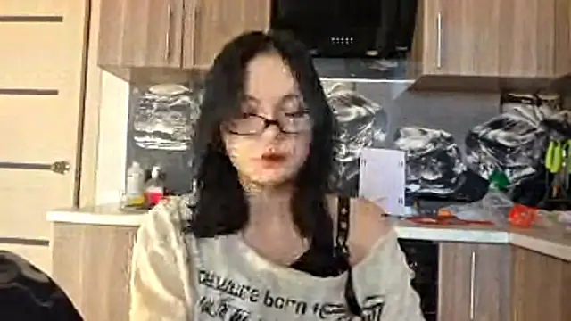 Snapshot of Beeping_Creature chatting on February 19, 2026, 7:16 am Beeping Creature online show from February 19, 2026, 7:16 am