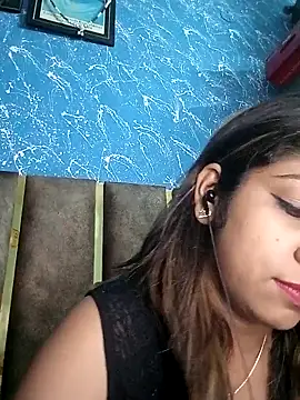 DesiRiya12 online show from September 28, 2025, 9:16 am