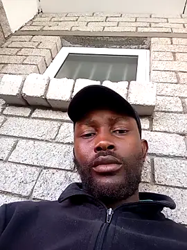 Snapshot of biggx33 chatting on October 8, 2025, 11:45 am biggx33 online show from October 8, 2025, 11:45 am