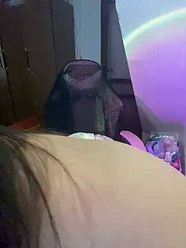 Snapshot of Gina999 chatting on October 18, 2025, 7:32 am Gina999 online show from October 18, 2025, 7:32 am