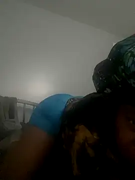 Snapshot of we_wet chatting on September 30, 2025, 3:18 pm we wet online show from September 30, 2025, 3:18 pm