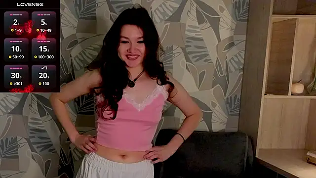 LewisThrone online show from November 3, 2025, 1:22 am