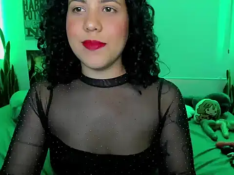 Tinawildd online show from June 3, 2026, 3:39 pm