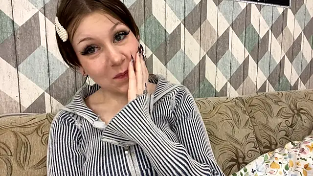 Snapshot of RebelKitsune chatting on November 9, 2025, 10:30 am RebelKitsune online show from November 9, 2025, 10:30 am