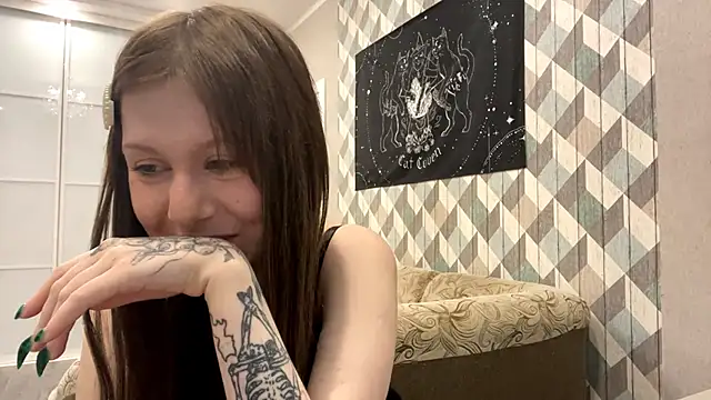 Snapshot of RebelKitsune chatting on October 23, 2025, 5:50 am RebelKitsune online show from October 23, 2025, 5:50 am