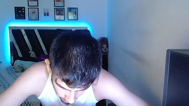 Snapshot of Sebasxxl12 chatting on February 3, 2026, 4:23 pm Sebasxxl12 online show from February 3, 2026, 4:23 pm