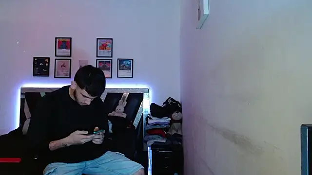 Snapshot of Sebasxxl12 chatting on February 14, 2026, 8:31 pm Sebasxxl12 online show from February 14, 2026, 8:31 pm