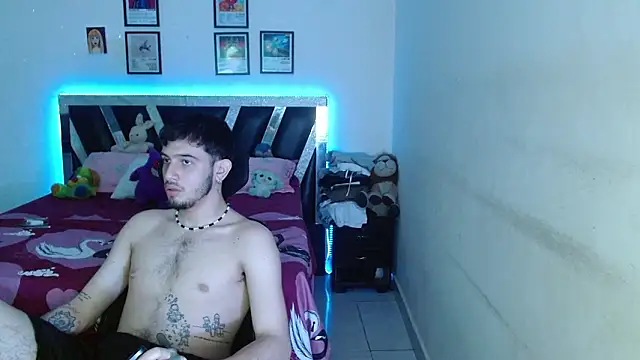 Snapshot of Sebasxxl12 chatting on February 25, 2026, 10:04 am Sebasxxl12 online show from February 25, 2026, 10:04 am