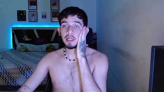 Snapshot of Sebasxxl12 chatting on February 8, 2026, 7:06 am Sebasxxl12 online show from February 8, 2026, 7:06 am