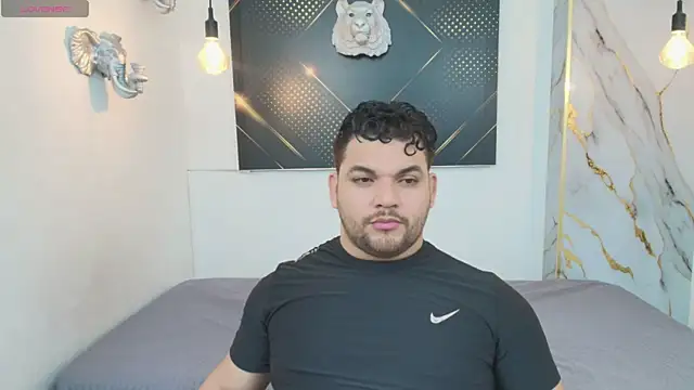 Snapshot of Adonis_Walker chatting on November 9, 2025, 11:47 am Adonis Walker online show from November 9, 2025, 11:47 am