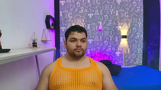 Snapshot of Adonis_Walker chatting on October 8, 2025, 7:25 pm Adonis Walker online show from October 8, 2025, 7:25 pm