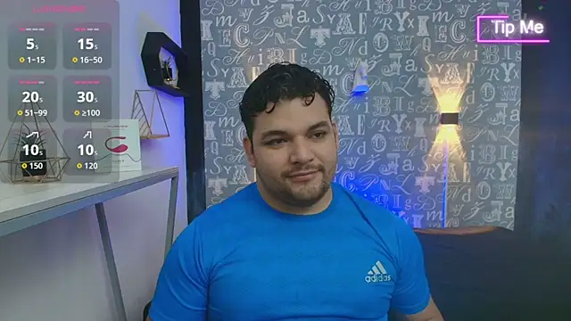 Snapshot of Adonis_Walker chatting on September 30, 2025, 6:25 pm Adonis Walker online show from September 30, 2025, 6:25 pm