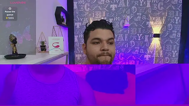 Snapshot of Adonis_Walker chatting on October 5, 2025, 7:59 pm Adonis Walker online show from October 5, 2025, 7:59 pm