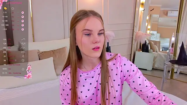 Snapshot of Lili_Lohan chatting on November 4, 2025, 5:17 pm Lili Lohan online show from November 4, 2025, 5:17 pm