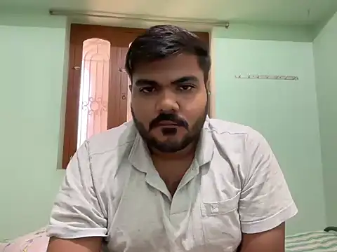 Romeo Sam2 online show from October 31, 2025, 9:28 am