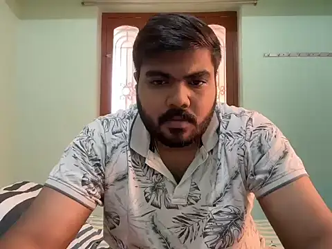 Romeo Sam2 online show from November 14, 2025, 5:33 am