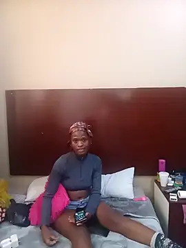 Snapshot of SweetMelodyXXX chatting on October 21, 2025, 11:42 am SweetMelodyXXX online show from October 21, 2025, 11:42 am