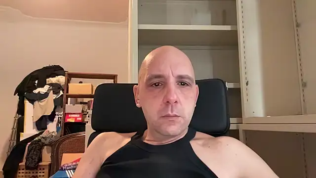 francescaloveher online show from September 30, 2025, 12:55 pm