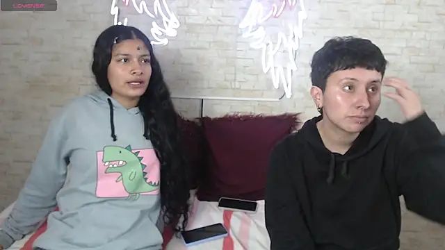 Gaby and Mei online show from October 31, 2025, 4:47 pm