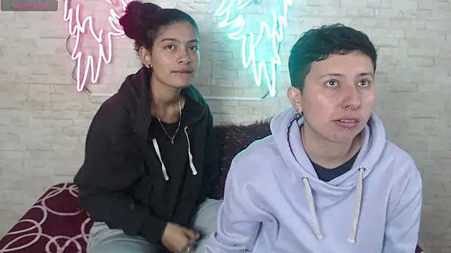 Gaby and Mei online show from October 17, 2025, 3:43 am