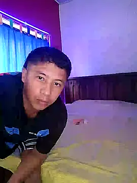 Snapshot of ScarletDesire_ chatting on November 6, 2025, 8:46 pm ScarletDesire online show from November 6, 2025, 8:46 pm