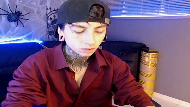 Snapshot of Kuregari_xs chatting on October 30, 2025, 3:38 am Kuregari xs online show from October 30, 2025, 3:38 am