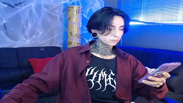 Snapshot of Kuregari_xs chatting on October 31, 2025, 4:53 am Kuregari xs online show from October 31, 2025, 4:53 am