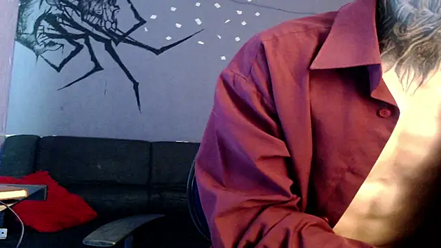 Snapshot of Kuregari_xs chatting on October 5, 2025, 4:03 am Kuregari xs online show from October 5, 2025, 4:03 am