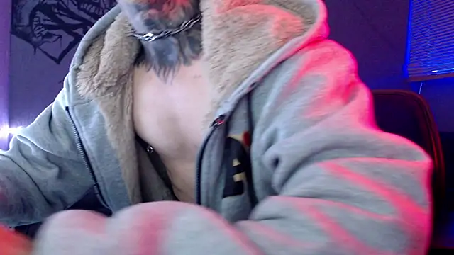 Snapshot of Kuregari_xs chatting on September 30, 2025, 4:29 am Kuregari xs online show from September 30, 2025, 4:29 am