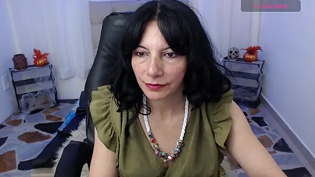 Snapshot of Sofia_granny chatting on October 26, 2025, 3:45 pm Sofia granny online show from October 26, 2025, 3:45 pm