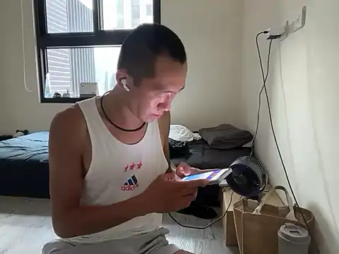 mrcaiziv online show from October 14, 2025, 6:03 am