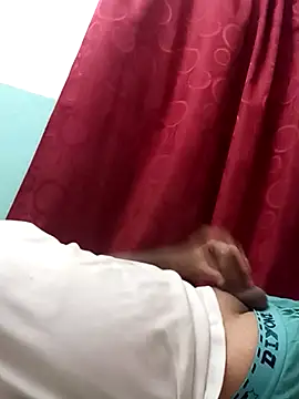 cesargoch87 online show from October 13, 2025, 3:41 am