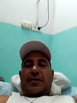 cesargoch87 online show from September 28, 2025, 8:10 am