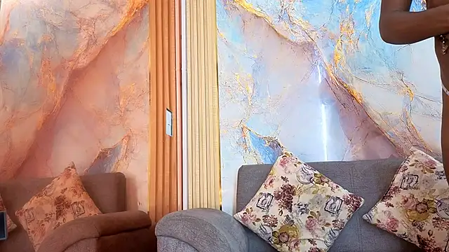 Snapshot of Nahomy_Smiths_aws chatting on October 21, 2025, 9:36 pm Nahomy Smiths aws online show from October 21, 2025, 9:36 pm