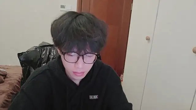 hangzi-0011 online show from December 19, 2025, 2:08 pm