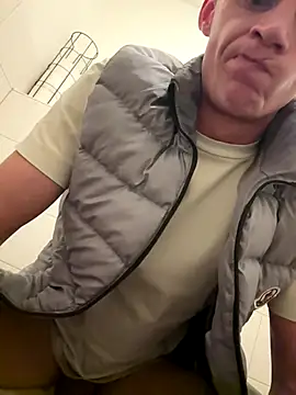 Snapshot of heet1998 chatting on October 19, 2025, 2:53 pm heet1998 online show from October 19, 2025, 2:53 pm