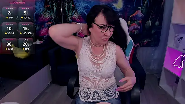 LindaRomero online show from January 16, 2026, 10:41 am