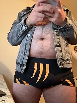 KingAdonisss online show from November 19, 2025, 8:42 pm