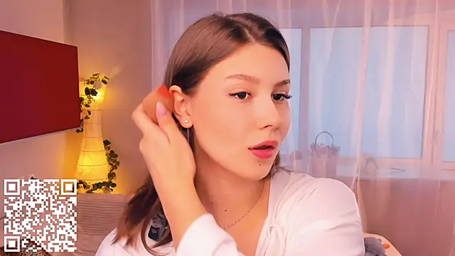 Snapshot of MondoNeko chatting on October 22, 2025, 7:30 am MondoNeko online show from October 22, 2025, 7:30 am