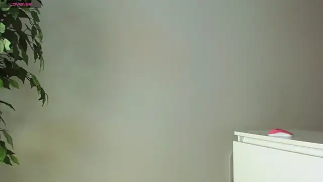 Snapshot of trixietaylor chatting on November 9, 2025, 4:55 pm trixietaylor online show from November 9, 2025, 4:55 pm