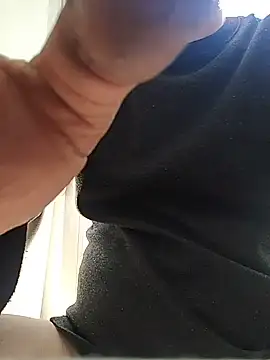 thonyx93 online show from November 25, 2025, 11:32 am